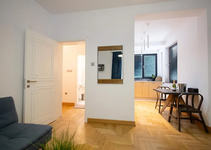 Luxury 12-3 Apartamento *