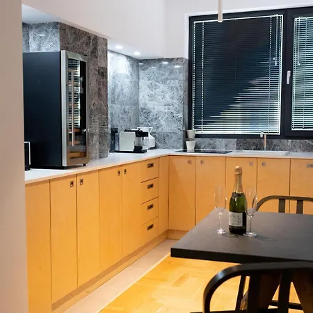 Apartament Luxury 12-3 *