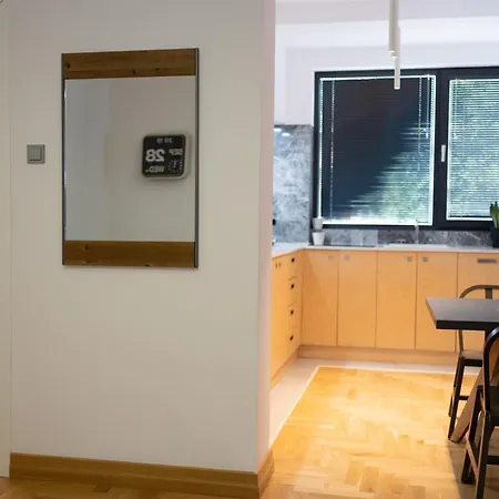 Luxury 12-3 Apartament