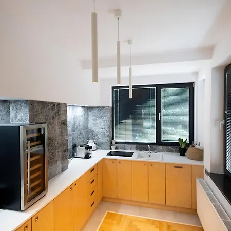 Lägenhet Luxury 12-3 *